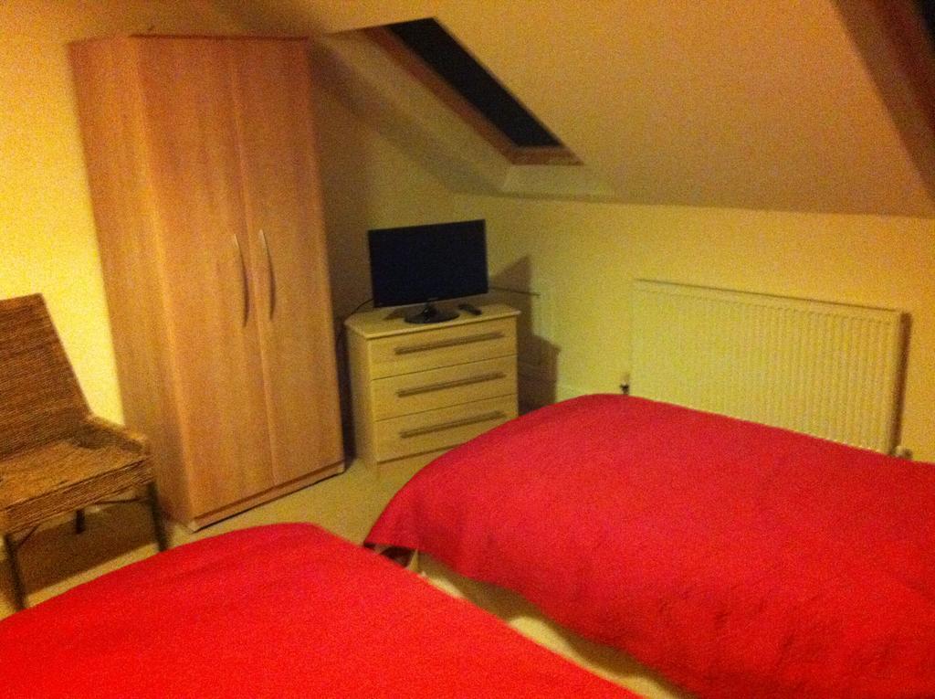 Pay2Stay Chester Bagian luar foto